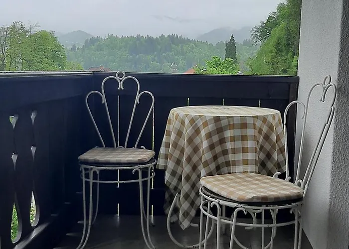 Bivanje na kmetiji Turisticna Kmetija Zerovc *